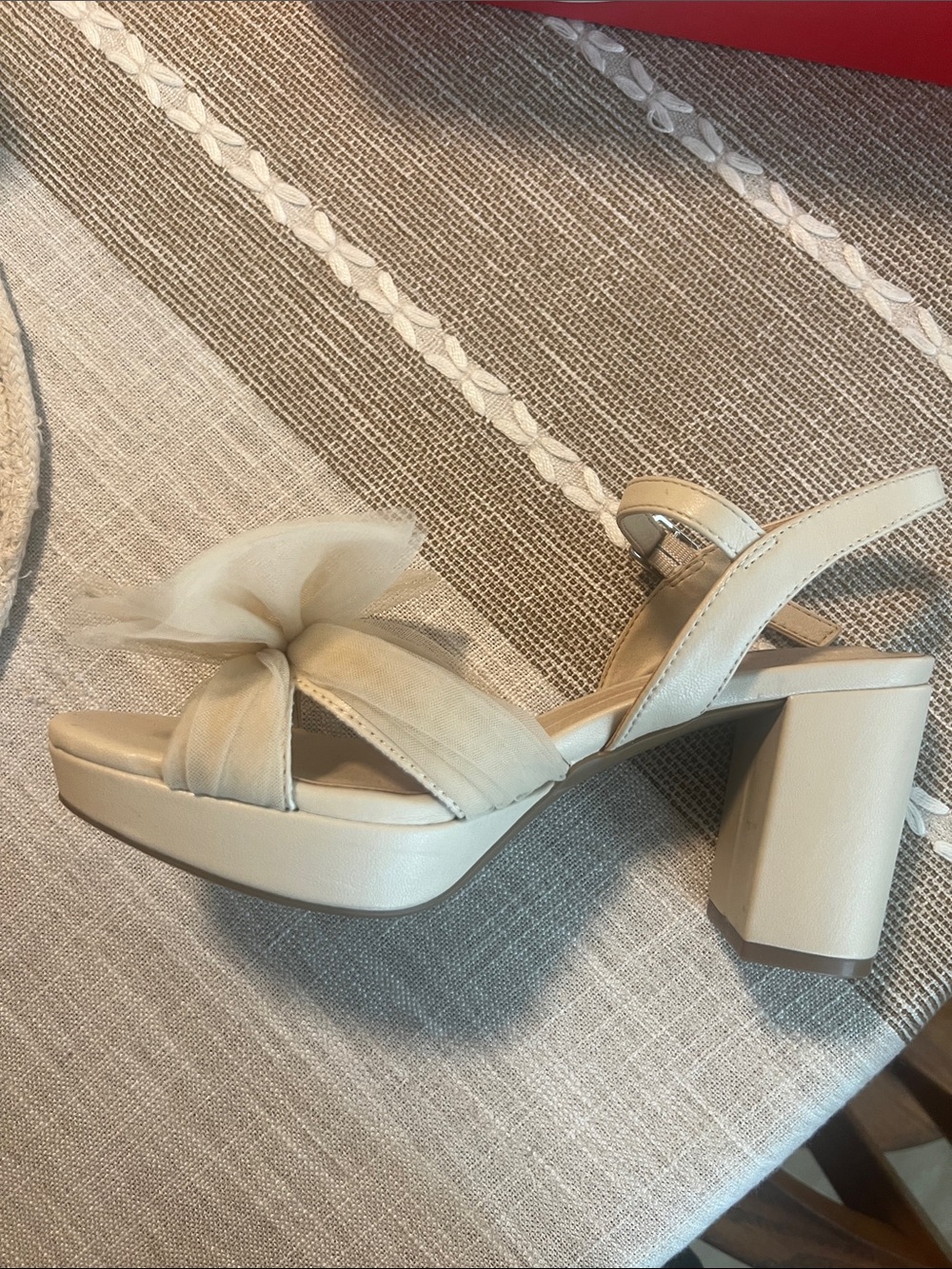 Collection Ivory Bow Peep-Toe Women’s Heel